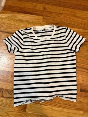 Black & White Striped Short Sleeve Tee
